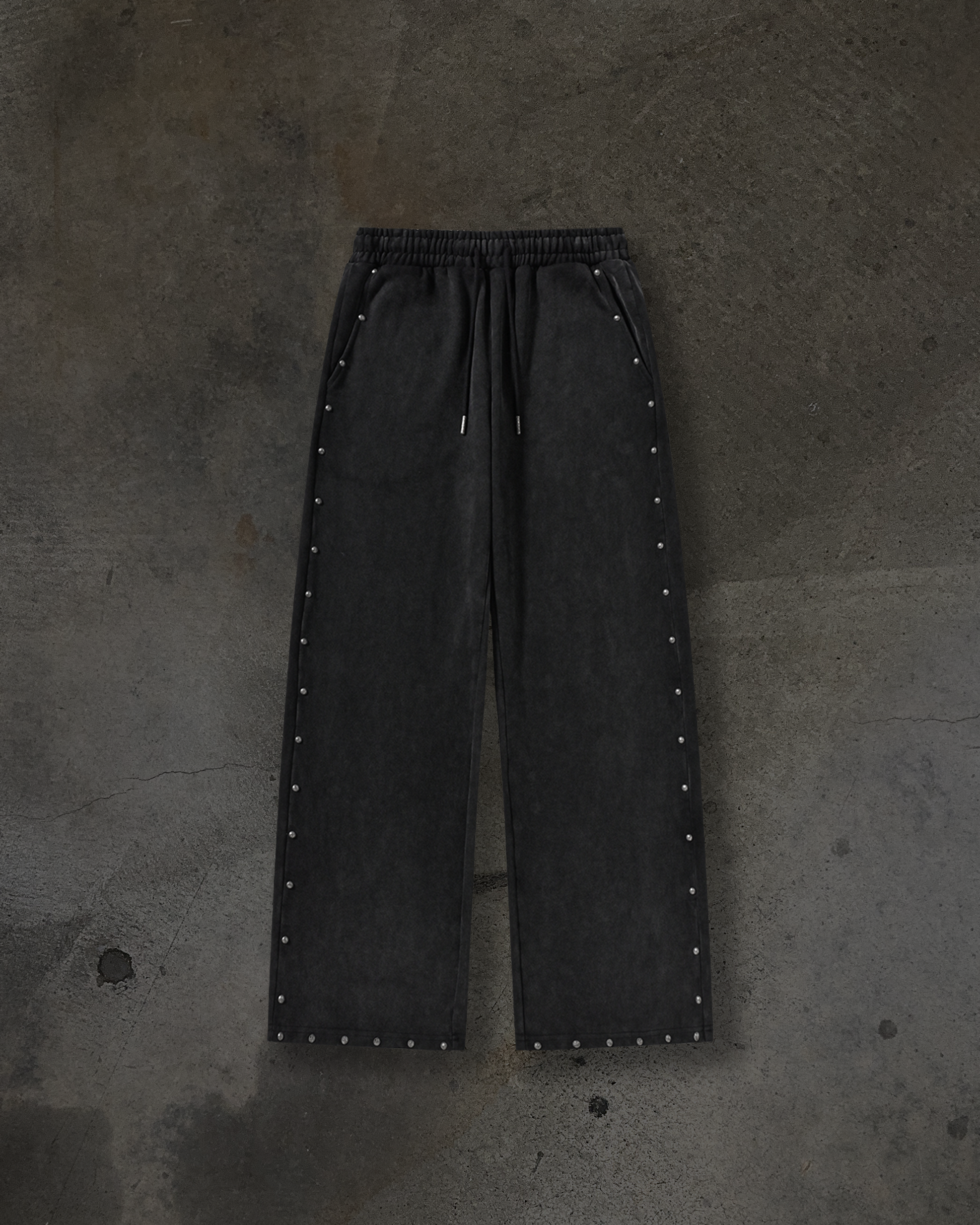 RIVET SWEATS (COAL) – ditch