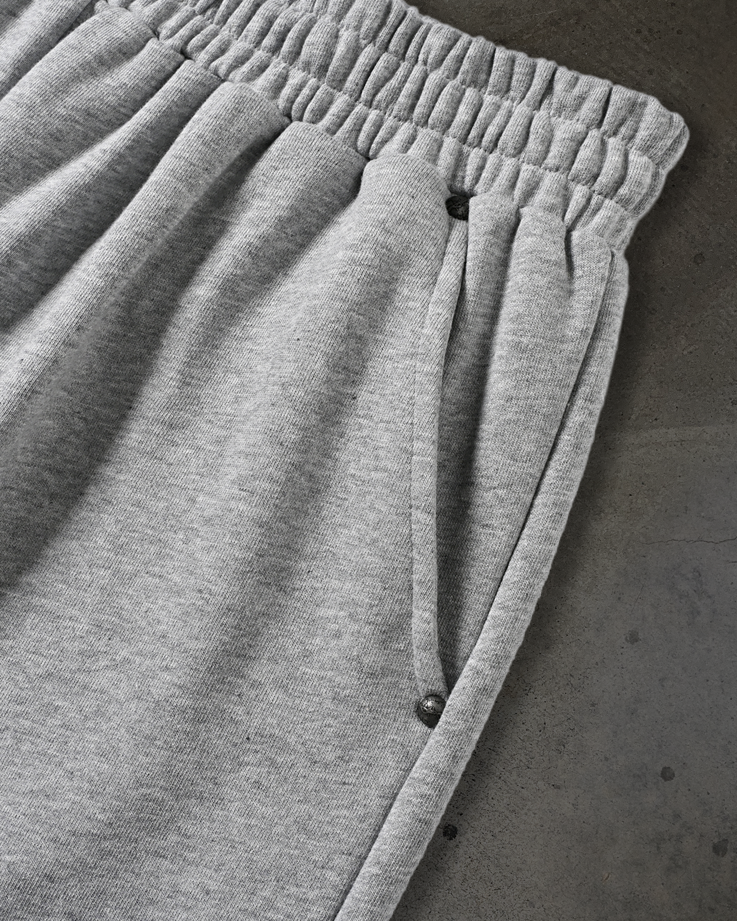 BAGGY SWEATSHORTS (HEATHER)