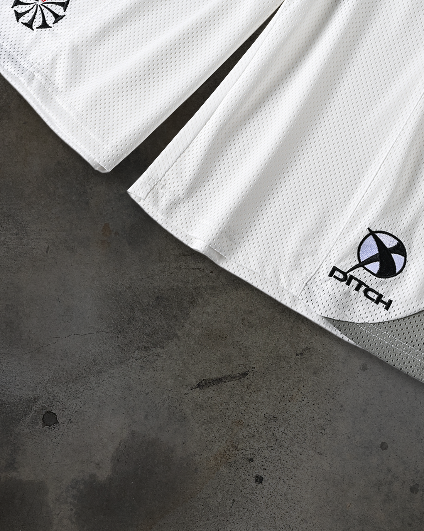 HOOP SHORTS (BONE)