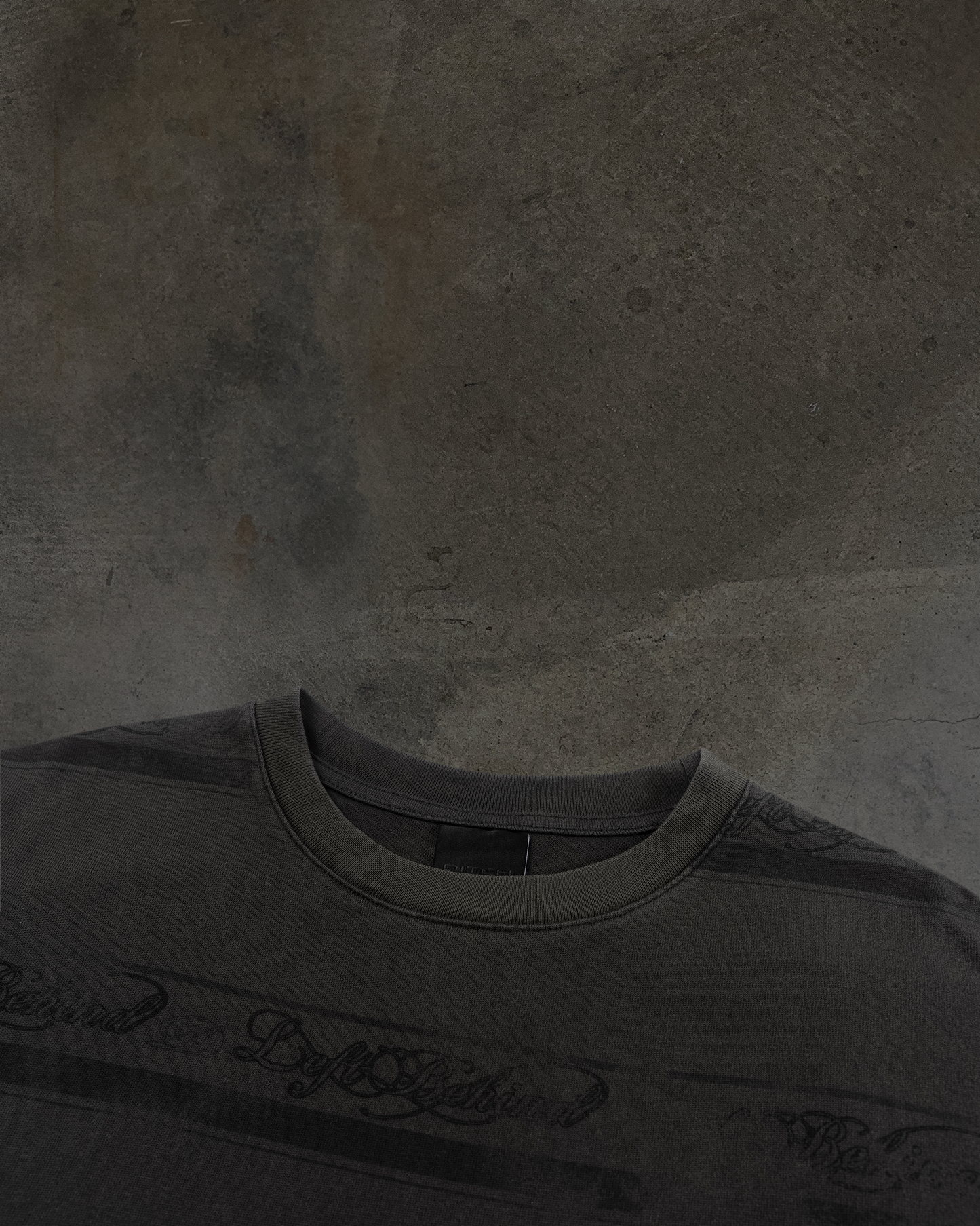 DISTRESSED STRIPE TEE (ASH)