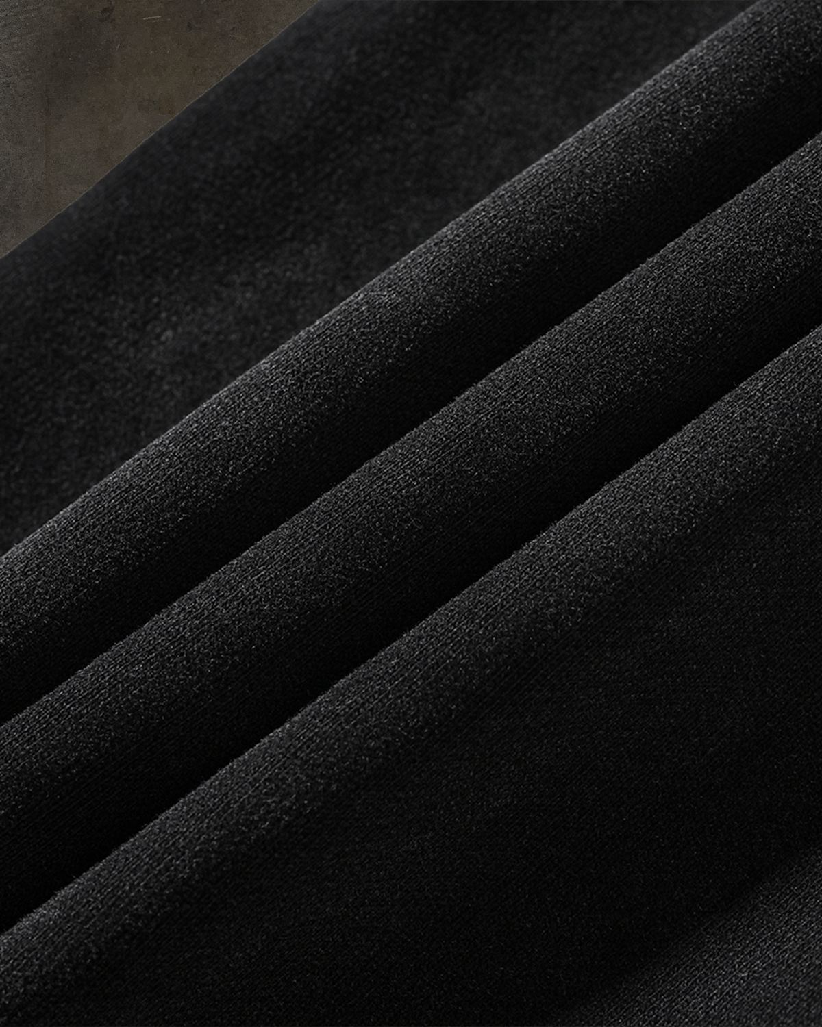 RIVET SWEATS (COAL)