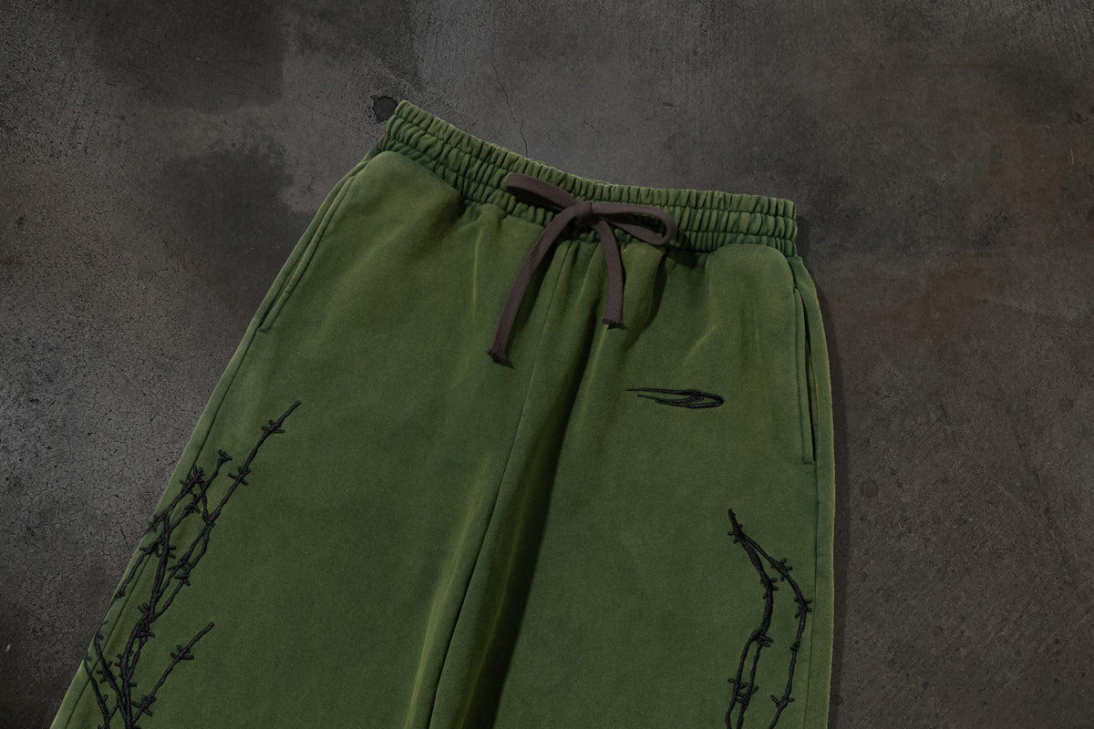 ATHLETIC BARBED SWEATS (PINE)