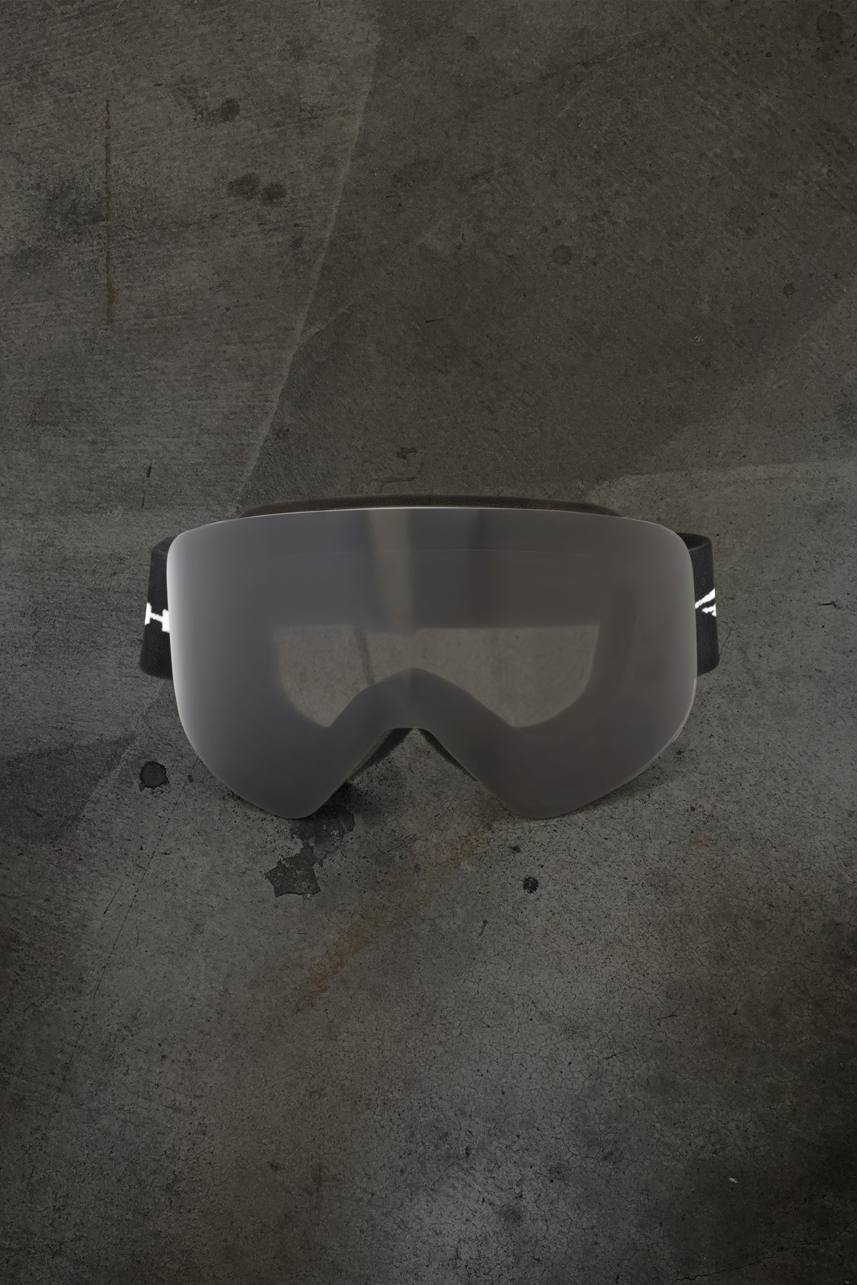 SNOW GOGGLES