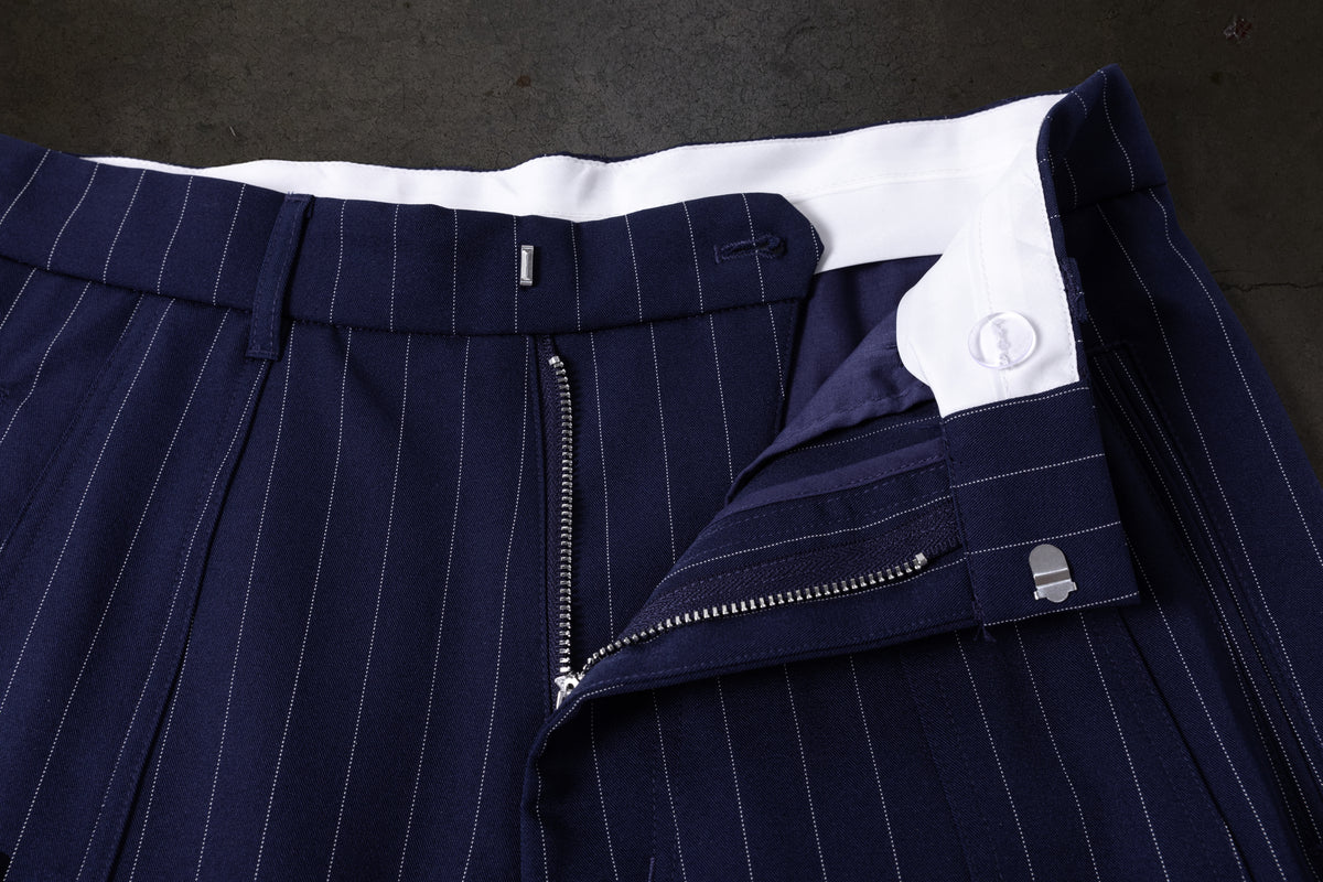 WIDE-LEG DRESS PANTS (PINSTRIPED NAVY/WHT)
