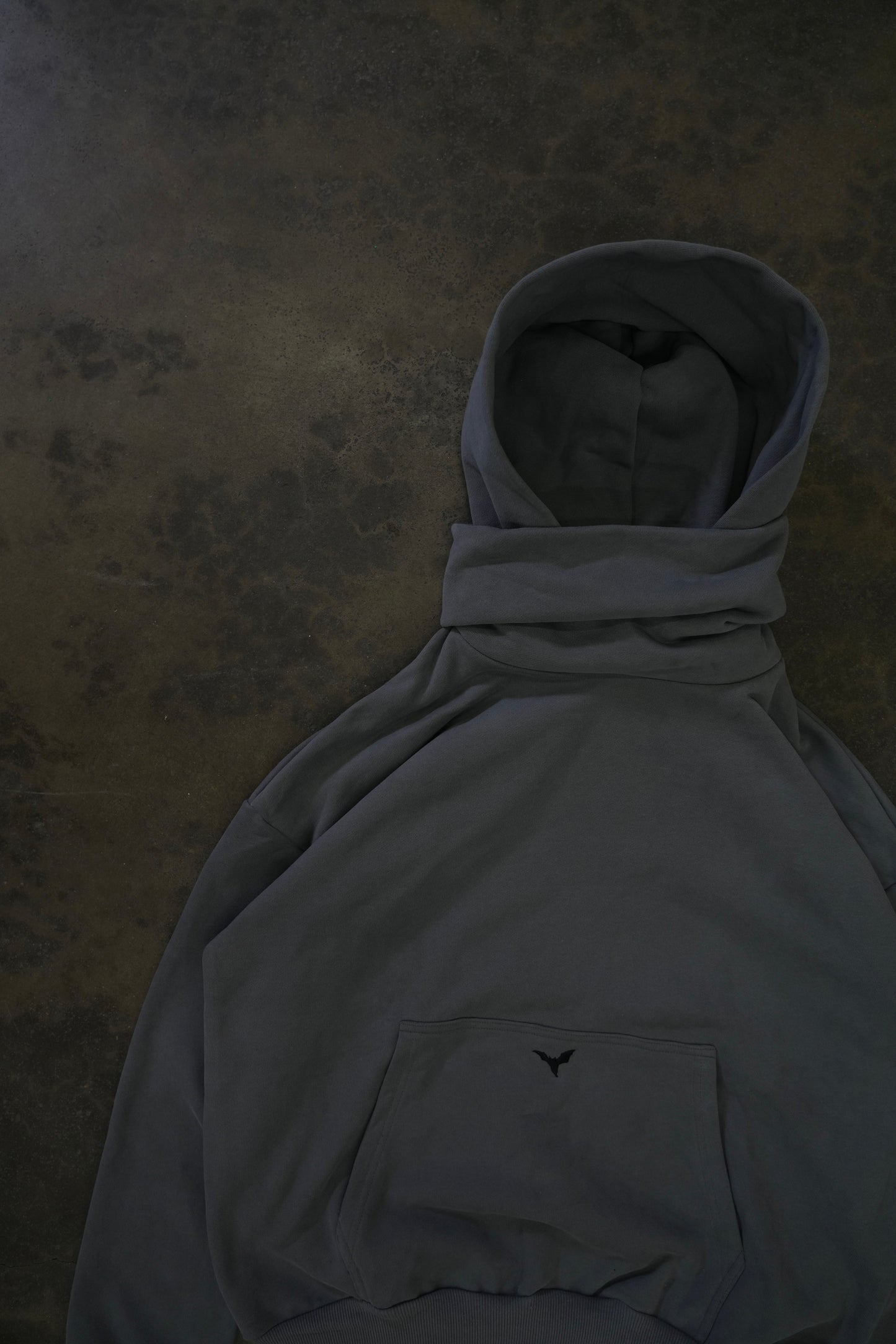 MASKED HOODIE (CEMENT)